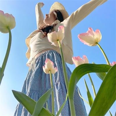 金爪女郎